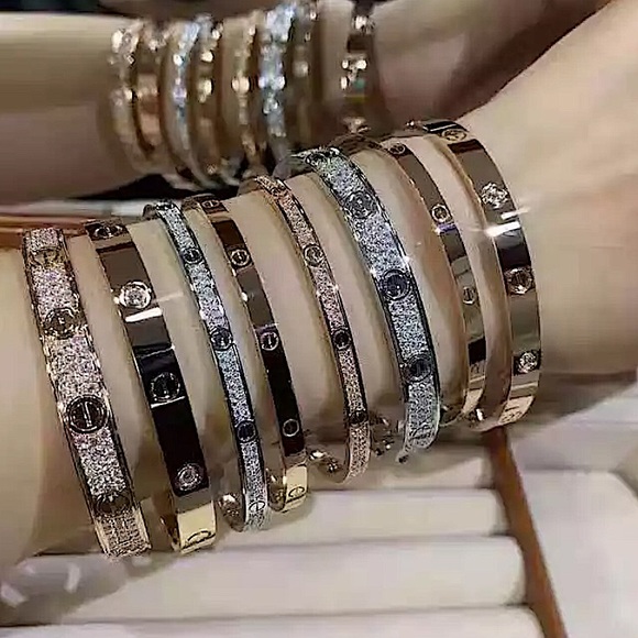 Rose Gold Bangle Bracelet - Picture 3 of 9